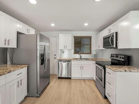 4th image of 2790 NE 29th Avenue #3