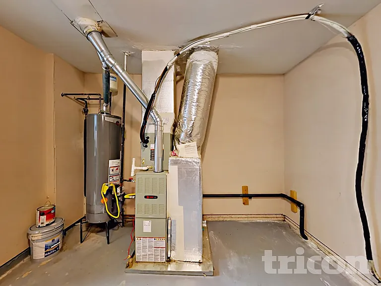 2033 Pine Cone Dr SW — Photo 15