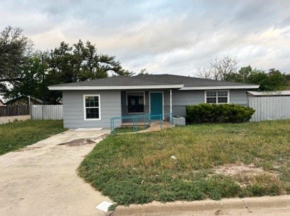 1st image of 15 Burleson St