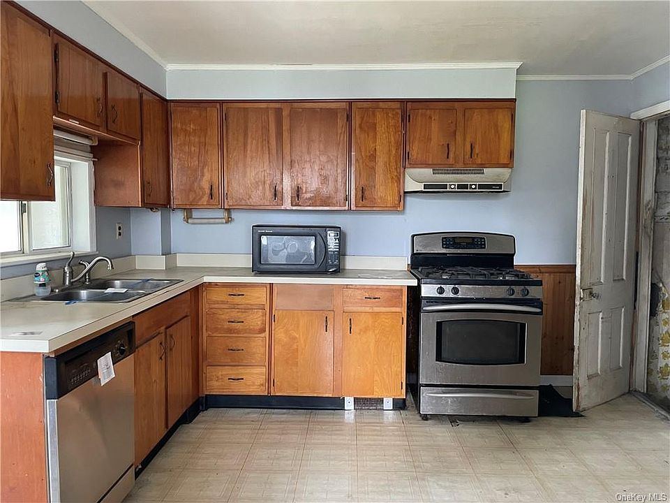 7 Frost Lane, Cornwall, NY 12518 MLS H6261749 Zillow