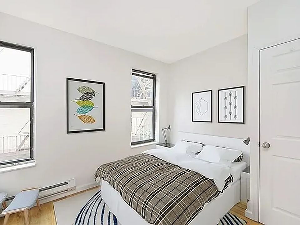 1st image of 320 Manhattan Ave #2S