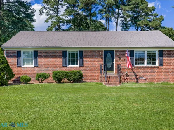 1097 Timberneck Rd, Deltaville, VA 23043
