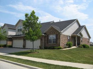 731 W Saint Johns Pl, Addison, IL 60101