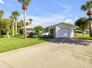 13 Hillside Dr, New Smyrna Beach, FL 32169