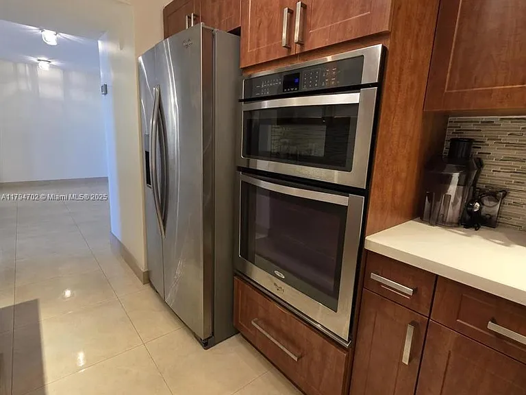 9225 Collins Ave #1409 — Photo 14