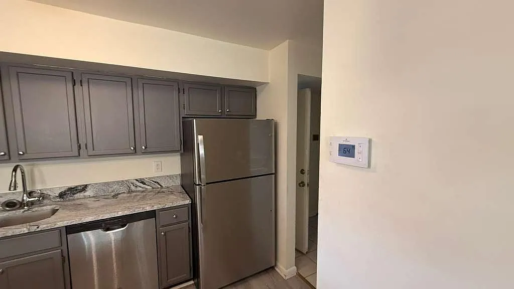 2 bed, 961 sqft, $1,700 — Photo 4