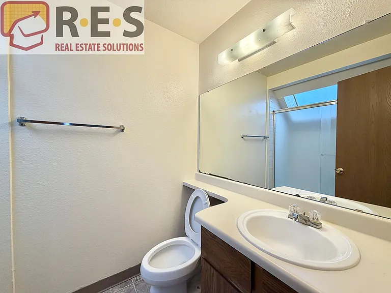 17000 E Ford Dr #210 — Photo 8