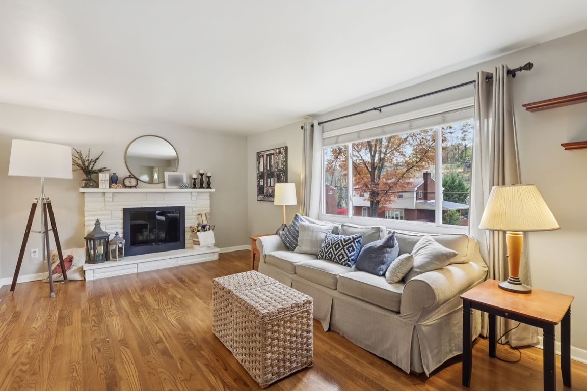 next background image