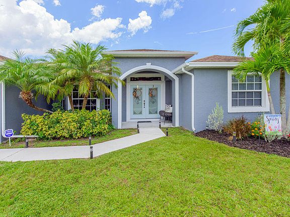 4th image of 2531 SE Jason Avenue