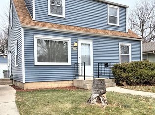 6222 W Fairmount Ave, Milwaukee, WI 53218