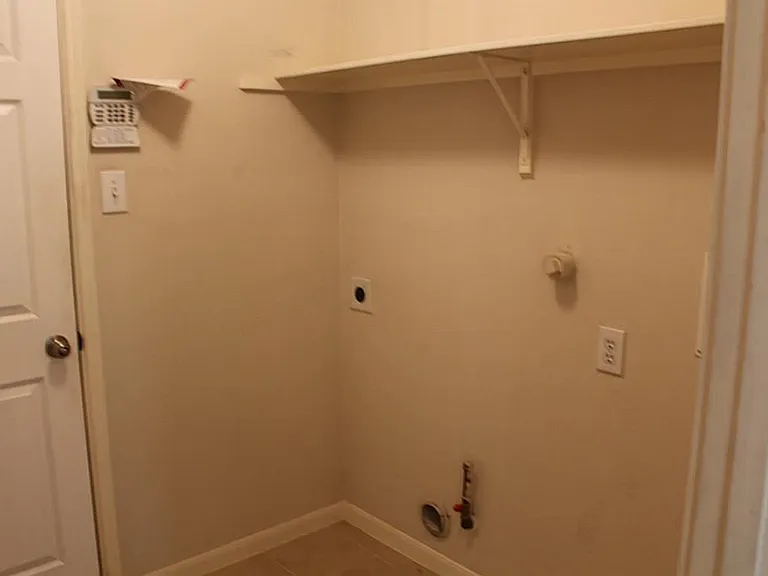 8331 Loetsch Ridge Way — Photo 16