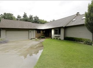 7205 Prestwick Ln, Portage, MI 49024