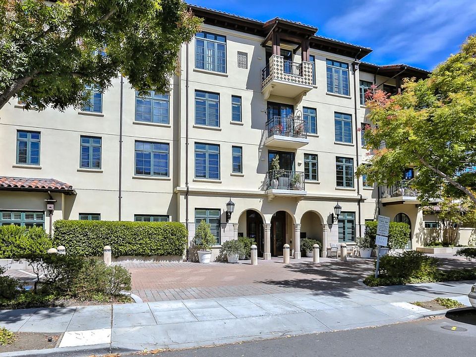 1st image of 555 Byron St APT 401