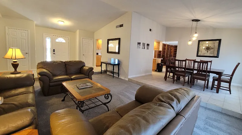 All-Inclusive Room - Stress Free Living - Gig-Speed Wi-Fi - Large Upscale Ranch Style Home & Lot — Photo 2