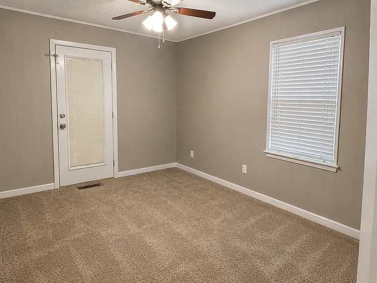 9200 Woodbine St — Photo 12