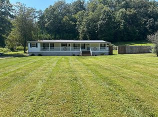 1325 Black Creek Rd, Clay City, KY 40312