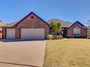 11308 Fiddlesticks Ln, Yukon, OK 73099