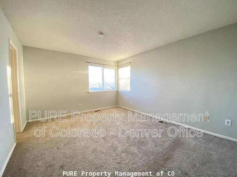 525 Southpark Rd — Photo 10