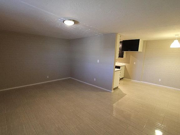 2nd image of 625 E Marilyn Ave APT A