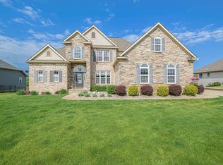 4390 Oak Tree Ct, Fenton, MI 48430