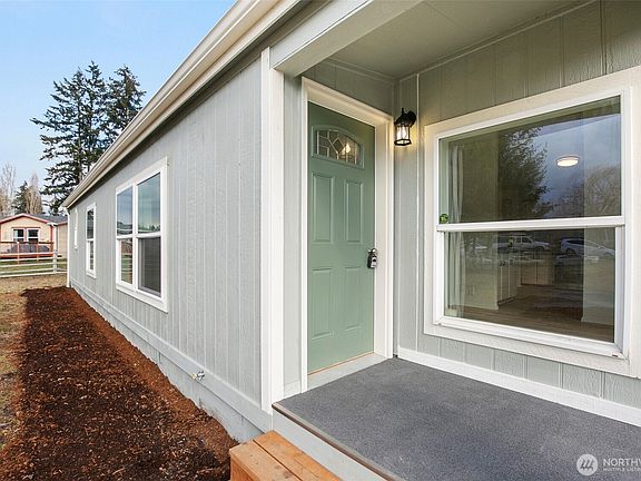 4th image of 28509 10th Avenue Ct E