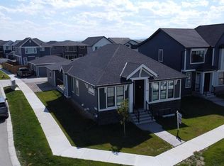 568 Grayling Ln, Rocky View County, AB T3Z0G6