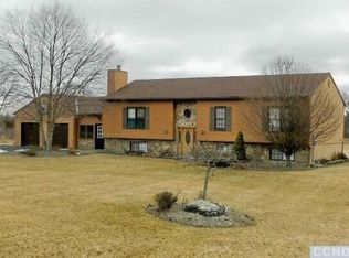 88 Hillside Dr, Athens, NY 12015