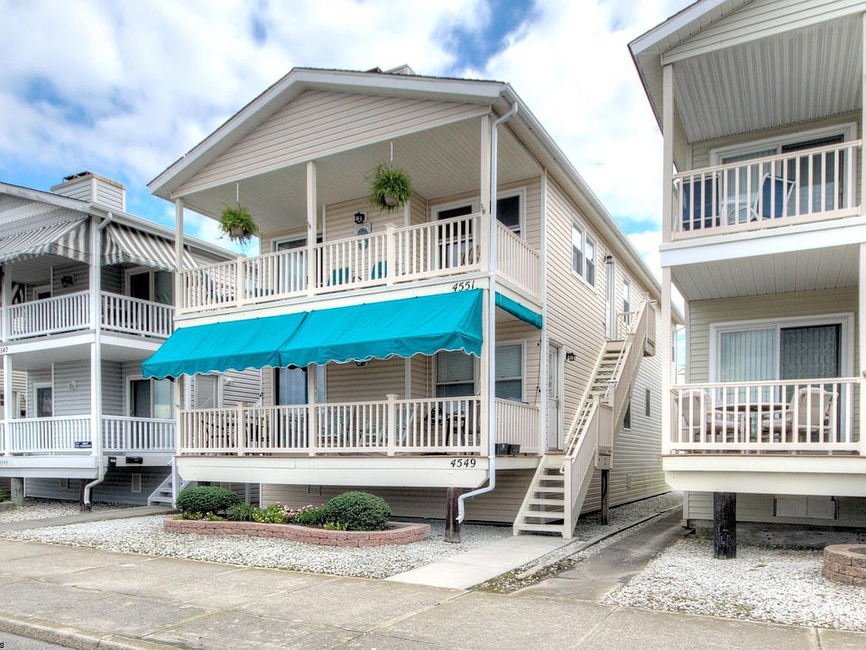 1st image of 4551 West Ave #C2