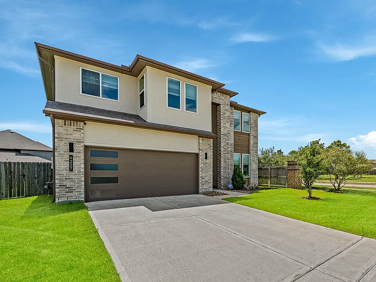 4227 Magliana Ln — Photo 3