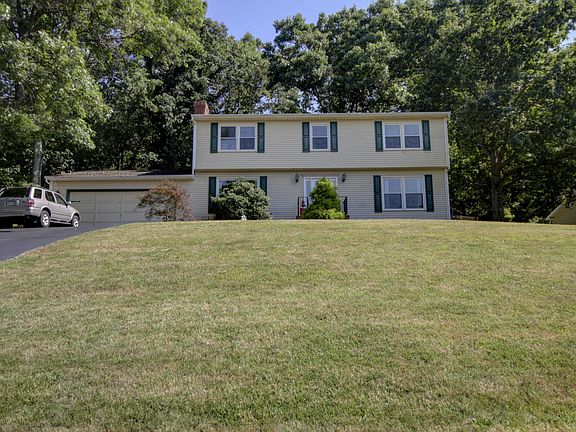 3rd image of 4033 Blandfield Dr