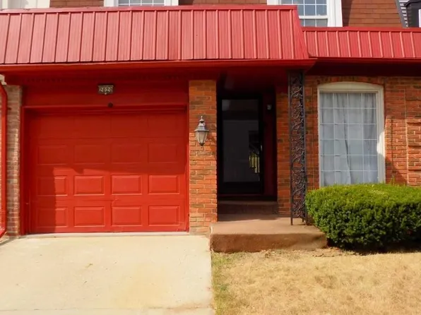 2020 Stoney Brook Ct, Flint, MI 48507