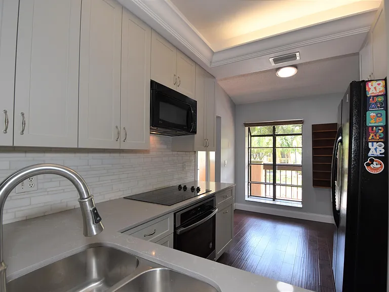 5087 Oak Hill Ln — Photo 6