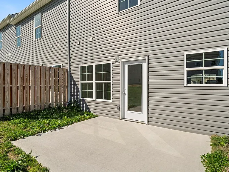 142 Andros Dr — Photo 32