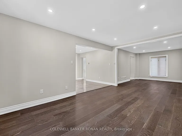 8 McCullough Ave — Photo 13