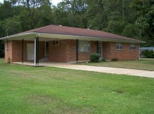 205 Mockingbird Ln, Camden, TN 38320