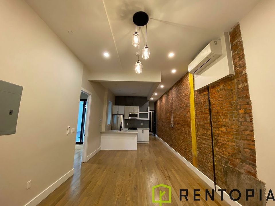 1st image of 90 Manhattan Ave #1C
