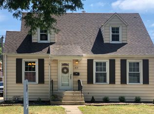 819 Homestead Rd, La Grange Park, IL 60526