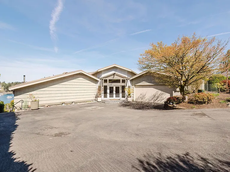 5834 Packard Ln NE — Photo 49
