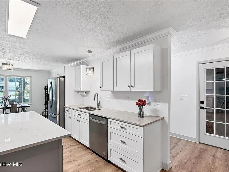 109 Grampian Way — Photo 19