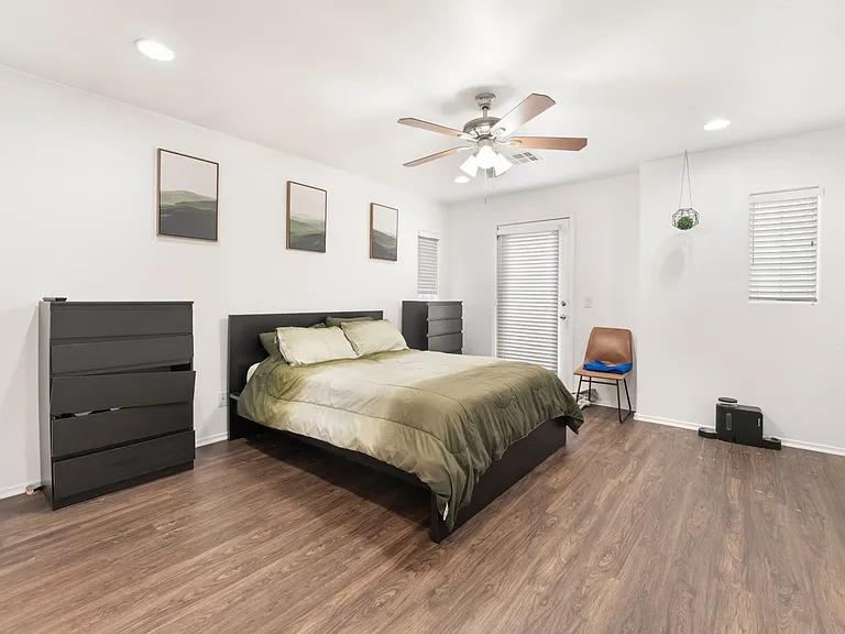 9132 Gabardine Ave — Photo 18