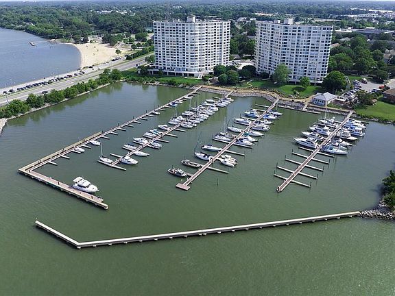 4th image of 7505 River Rd APT 12D