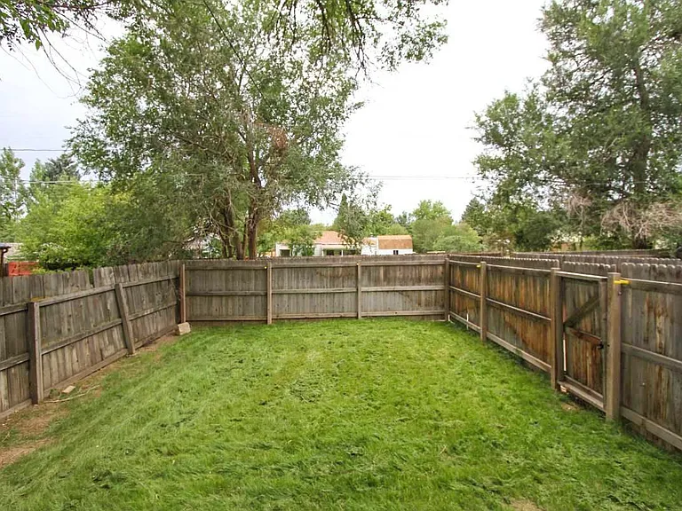 4387 S Acoma St — Photo 12
