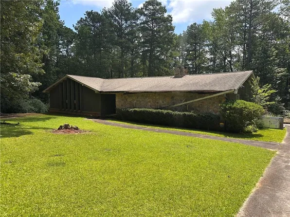 4520 Thompson Rd, Atlanta, GA 30349