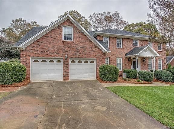 2nd image of 2109 Londonderry Dr