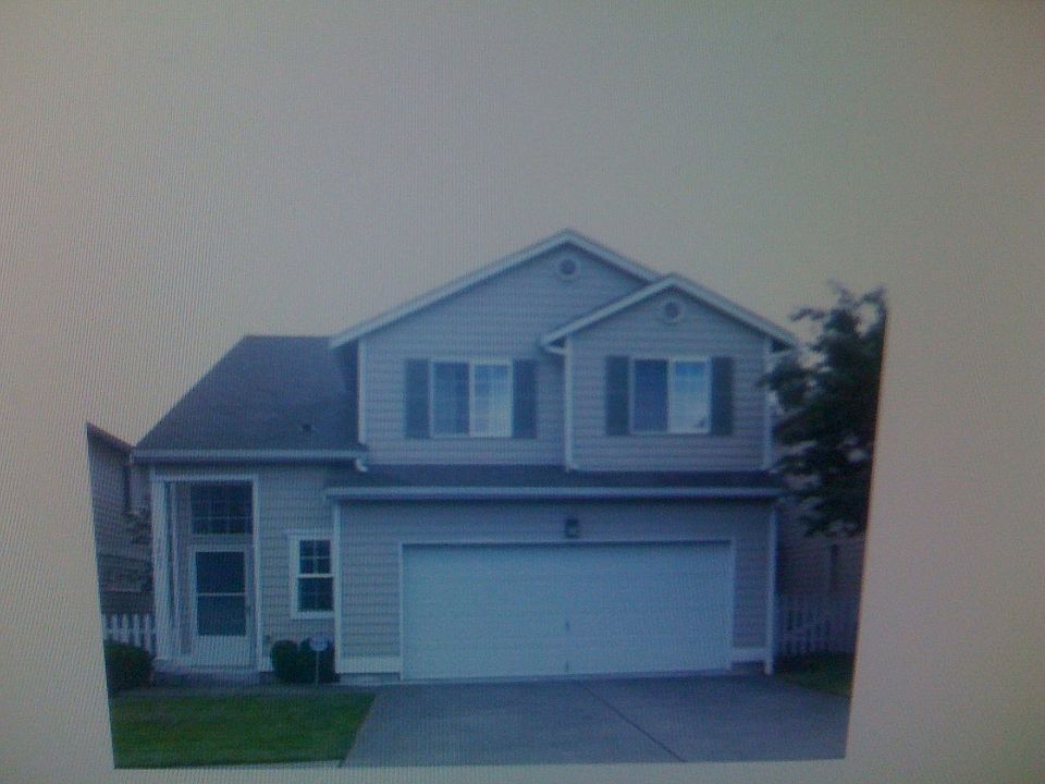 2 car garage/street view