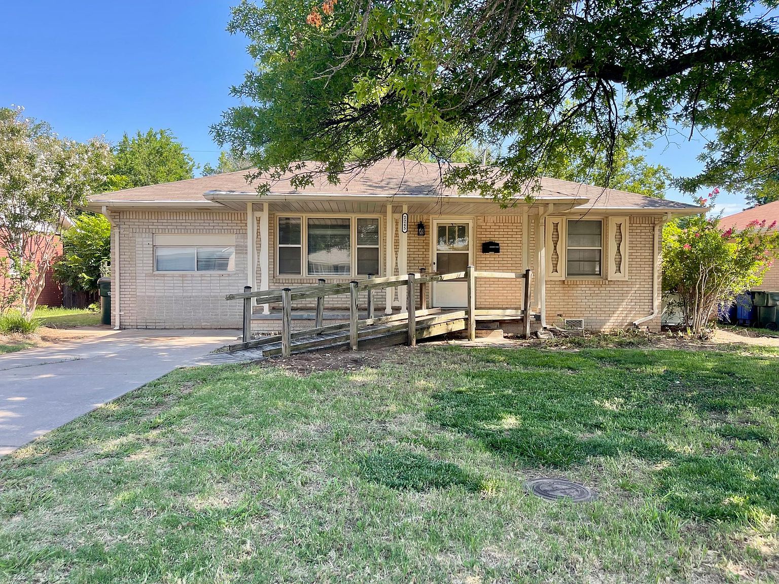 2245 Churchill Way, Oklahoma City, OK 73120 Zillow