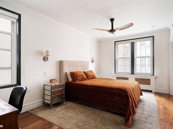 5th image of 360 Clinton Ave #2DE