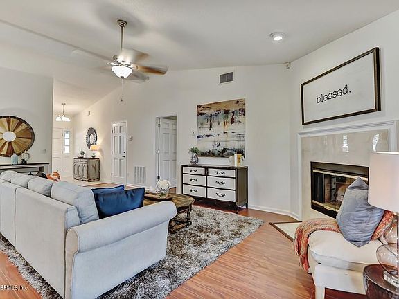 4th image of 3602 Carol Ann Ln