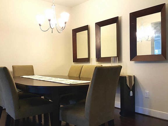 3rd image of 2905 Bleeker St #4303