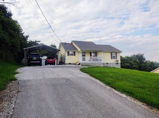 459 Clear Branch Rd, Rocky Top, TN 37769